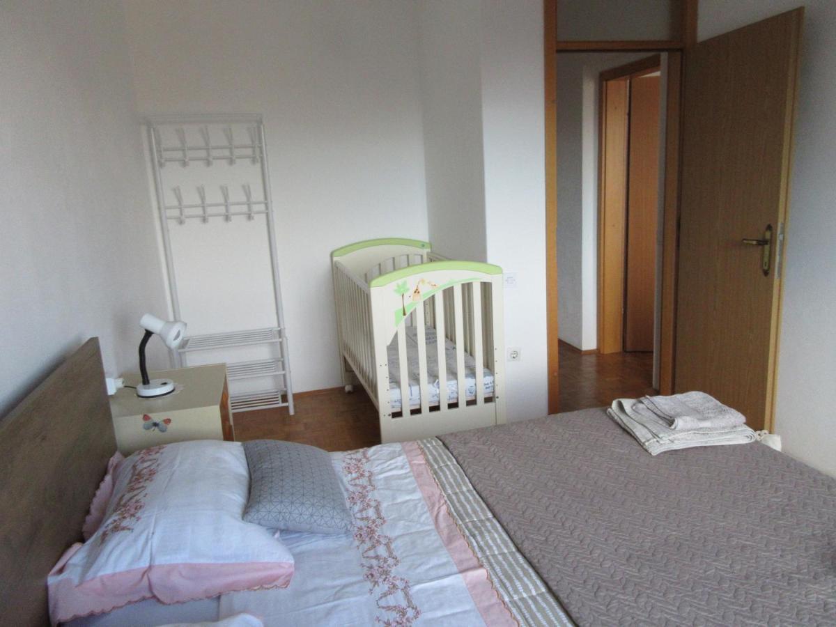 Apartmaji Karbic بوستوينا المظهر الخارجي الصورة